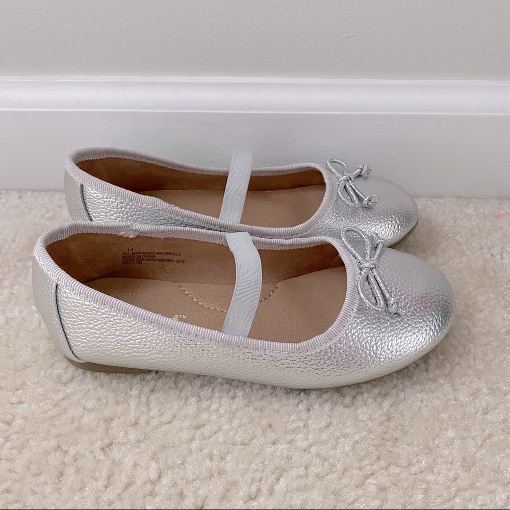 Silver slip-on ballet flat
